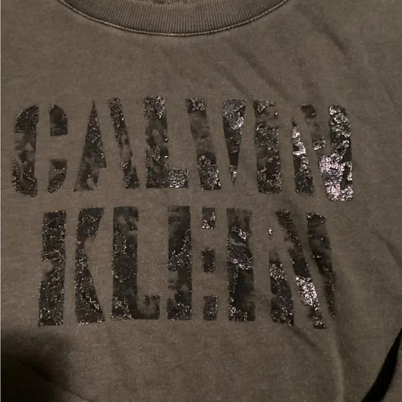 Calvin Klein cropped sweatshirt size S - Picture 2 of 3